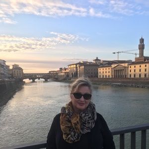 Meet your Posher, Brenda